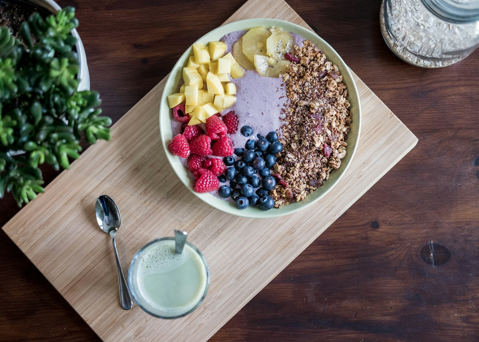 Does Post-Workout Nutrition Actually Work? What the Science Says
